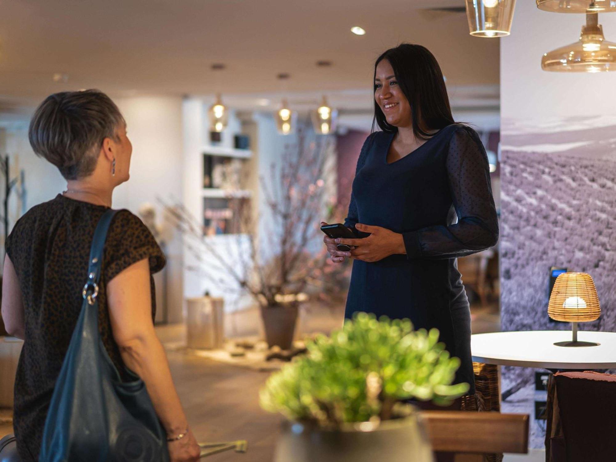 Mercure Valence Валанс Екстериор снимка