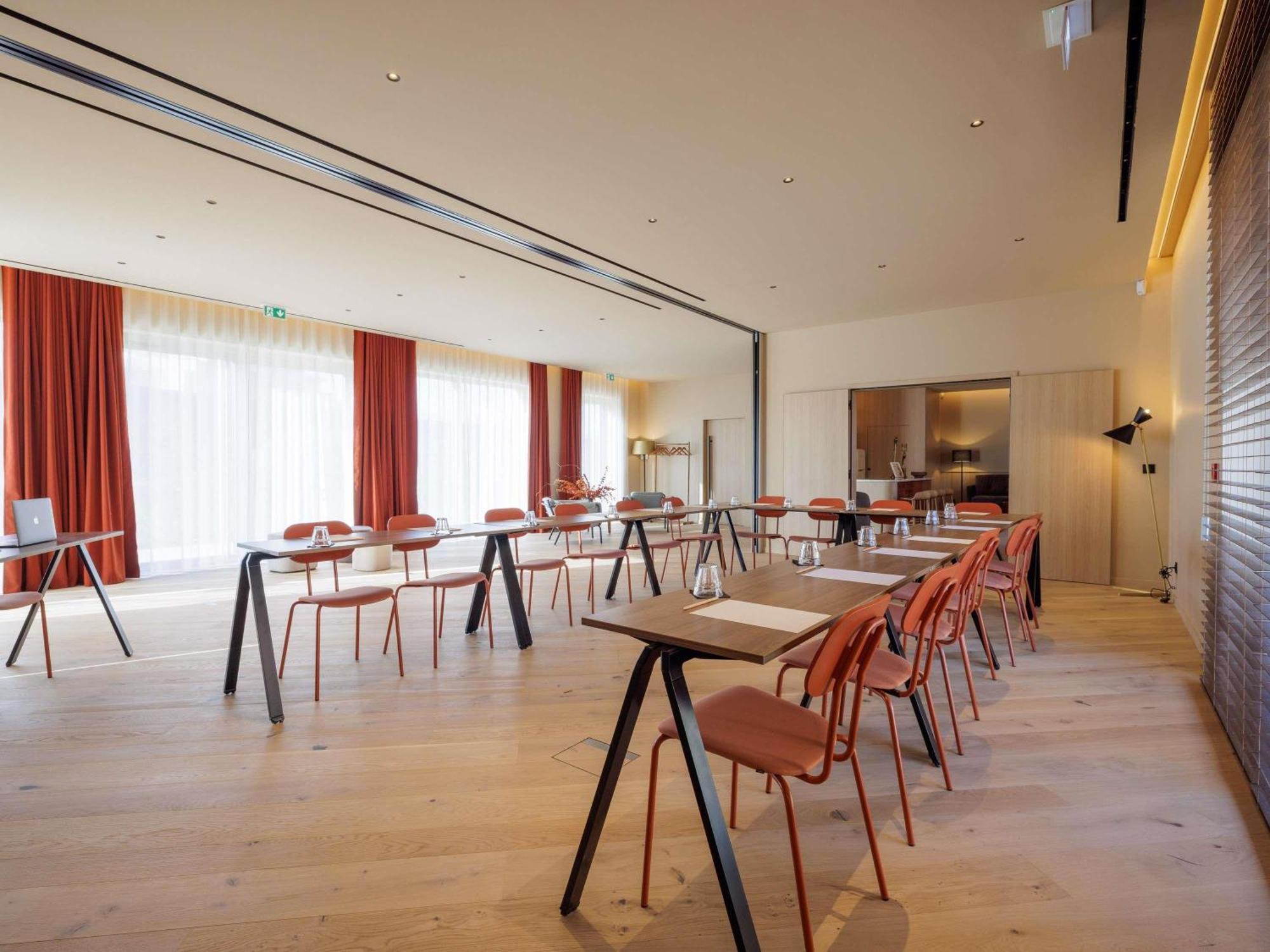 Mercure Valence Валанс Екстериор снимка